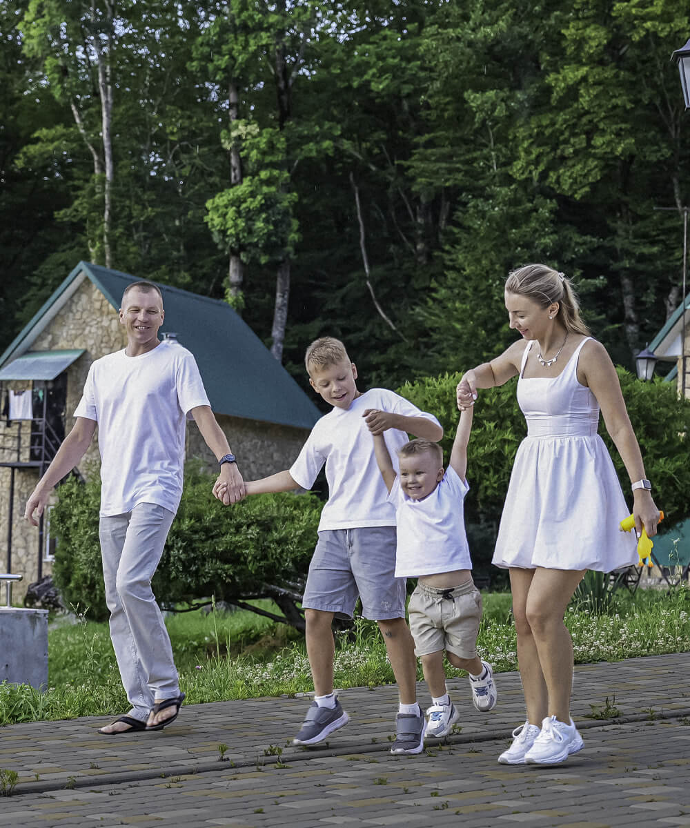 Гуамка с детьми