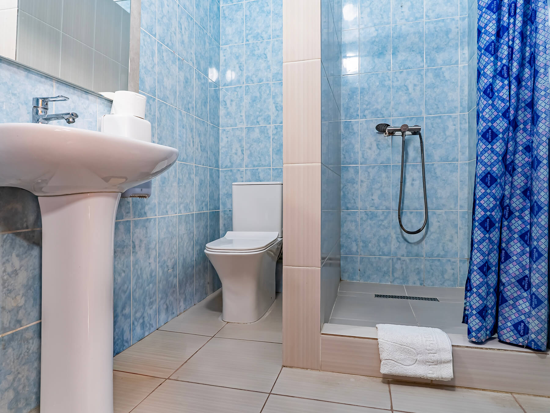 Гуамка база отдыха Ореховая Роща номер студиа